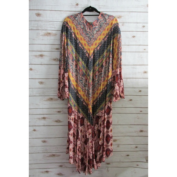 "Caravan" Mixed Print Bell Sleeve Long Line Kimono - Picture 7 of 7